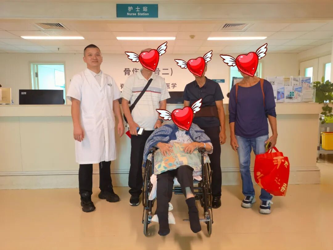 出生那年新中国还没成立,110岁的她摔了一跤……