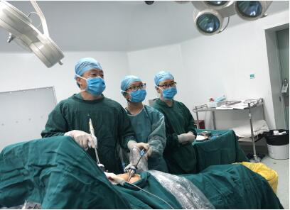【南方+】“救命带”变“致命带”？女子饭后出车祸，竟被安全带勒出肠破裂