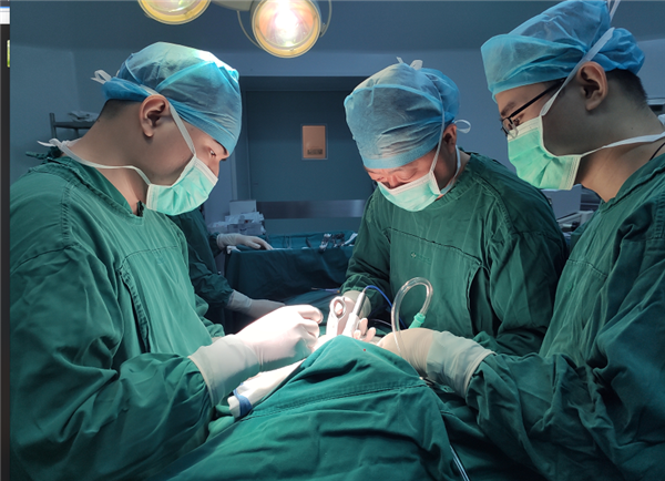 体检查出甲状腺癌，手术及时清扫50余个淋巴结！
