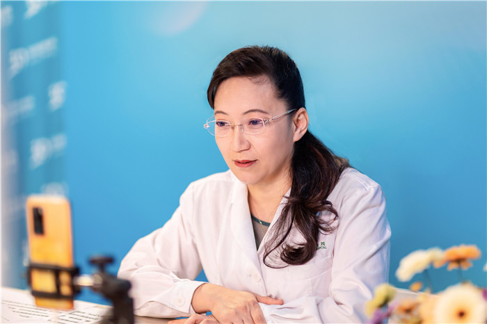【39健康网】耳朵嗡嗡响是怎么回事?会有什么后果?专家：当心这个病！